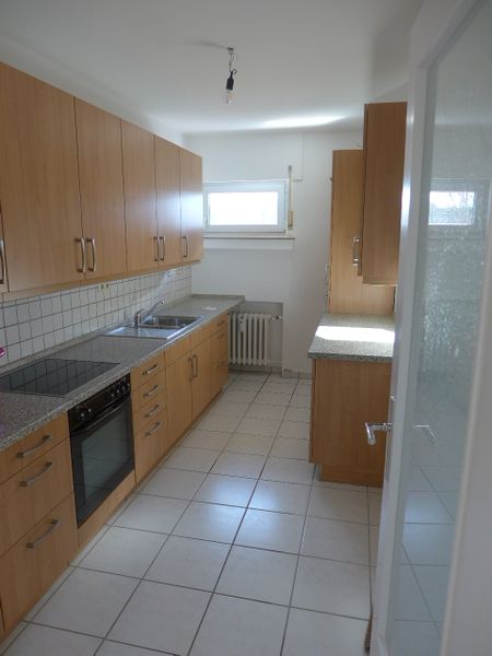 Gepflegte  2-Raum-Wohnung mit Einbauküche und Gartennutzung